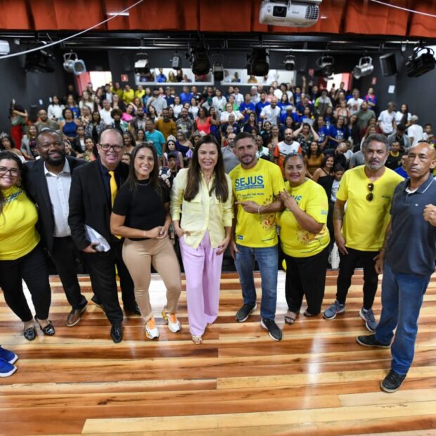 evento no ceu das artes de ceilândia homenageia professores