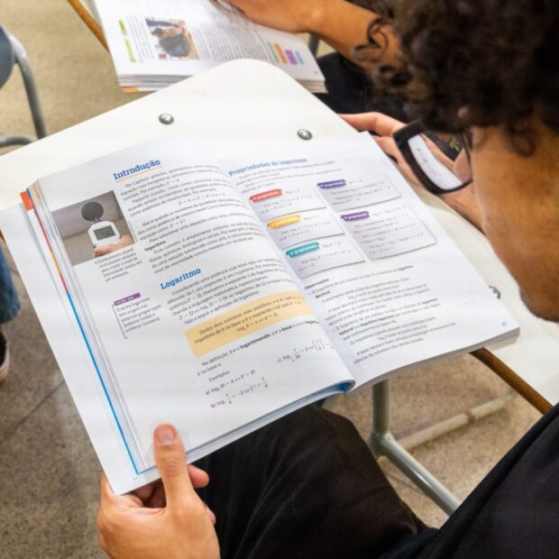 alunos da rede pública participam de 2ª fase de olímpiada de matemática