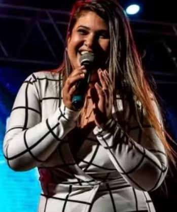 cantora é picada por escorpião