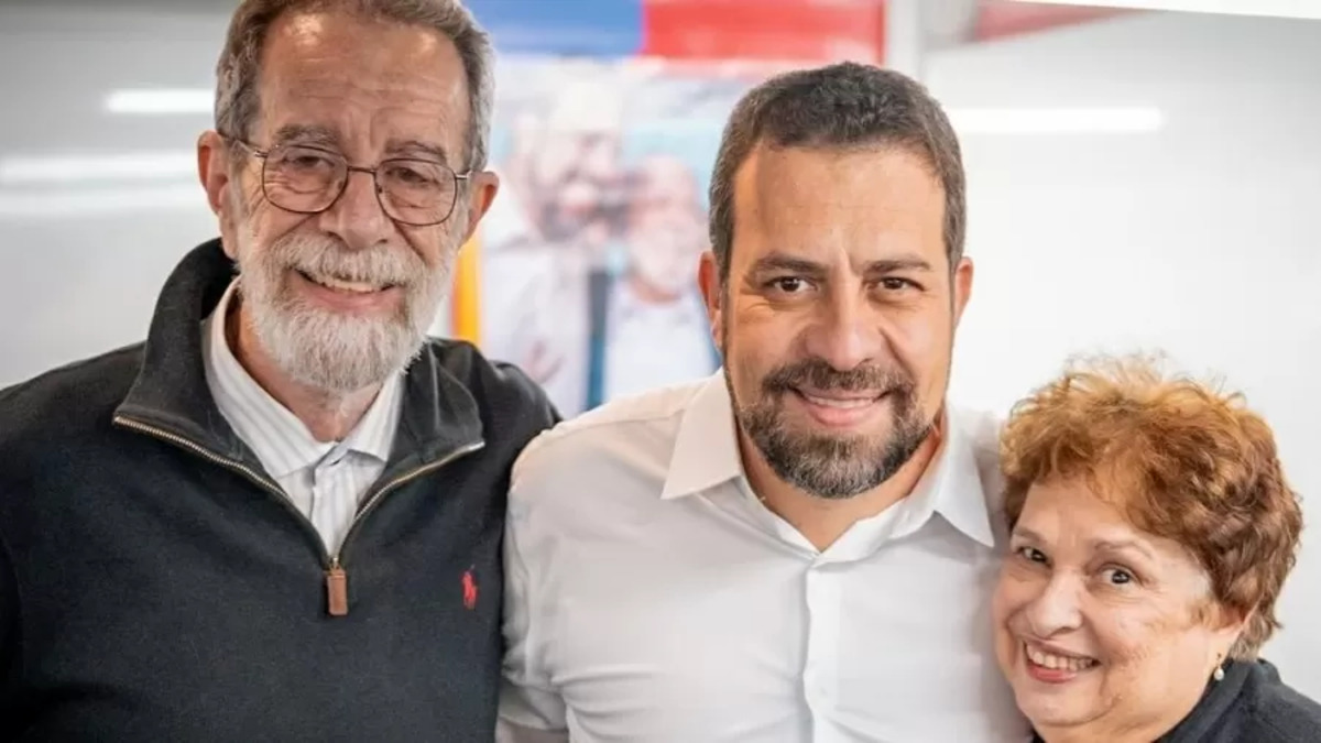 o candidato a prefeitura de sao paulo guilherme boulos com os pais marcos e ivete 1725375896550 v2 900x506.jpg (1)
