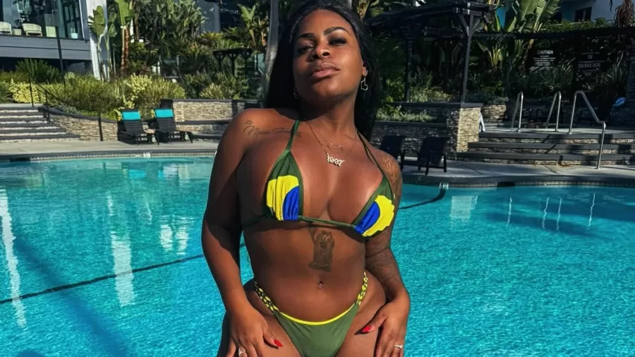 jojo todynho posa de biquini nas redes sociais 1726932519843 v2 900x506.jpg (1)