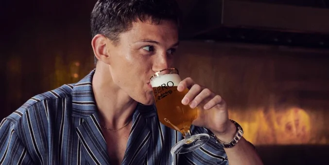 tom holland cervejaria