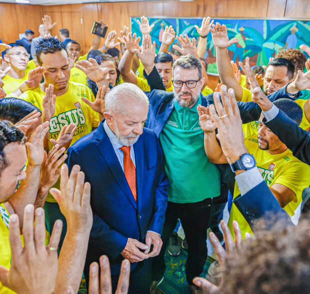 lula com evangélicos