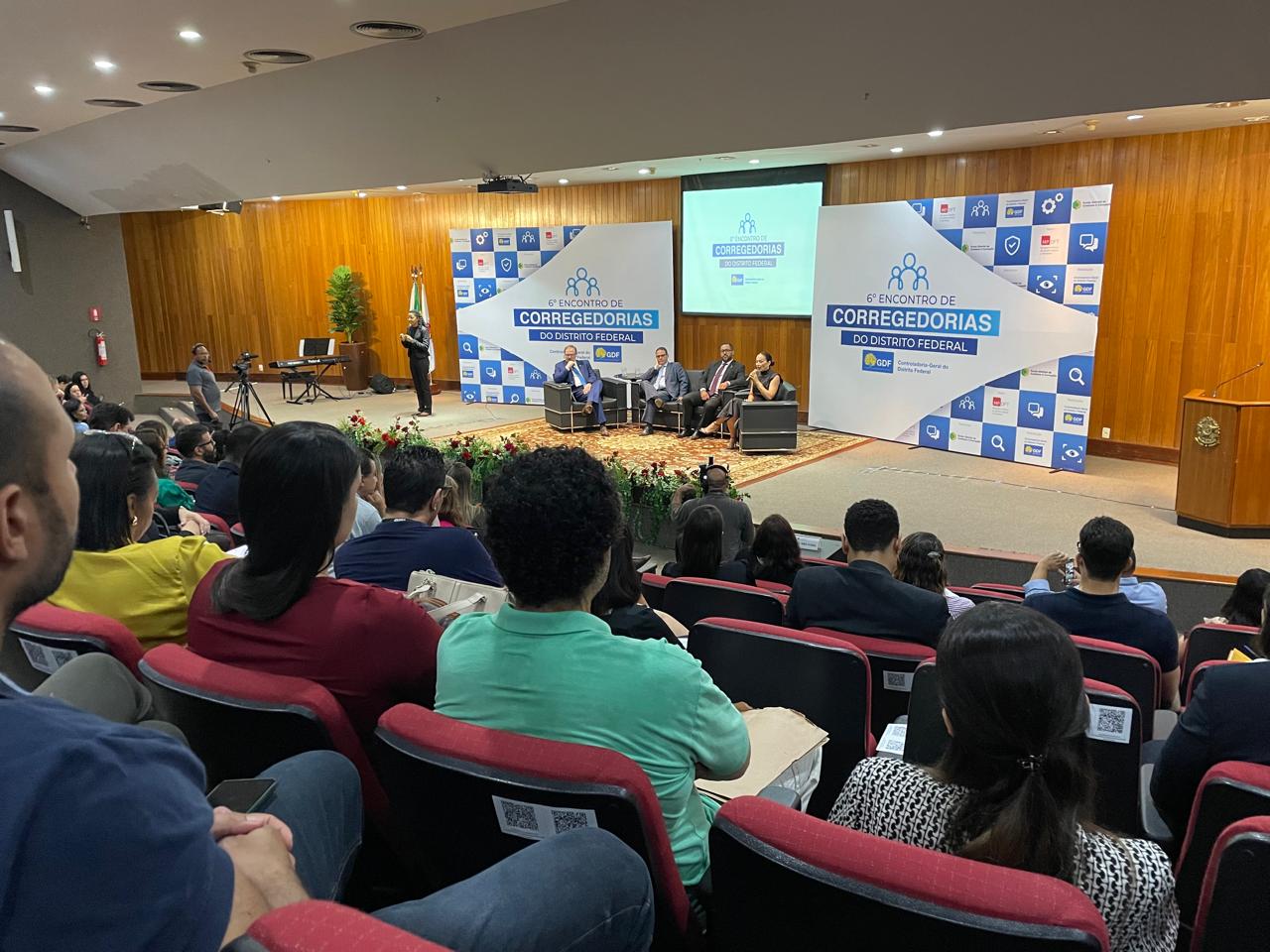 servidores do gdf participam de encontro sobre correição