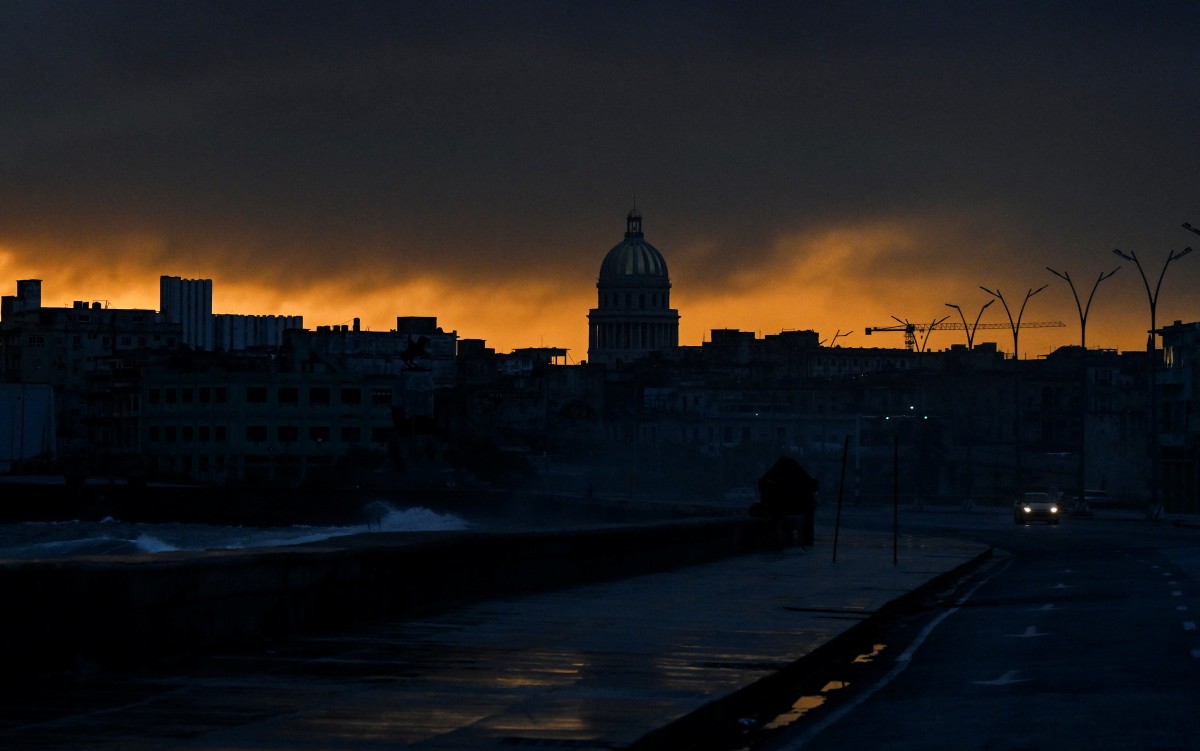 cuba energy blackout hurricane oscar