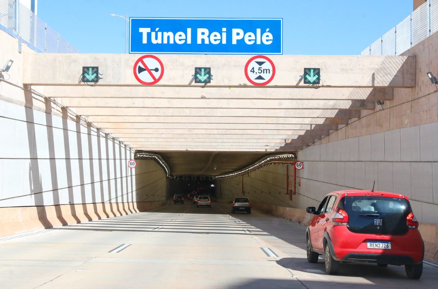 tunel rei pele