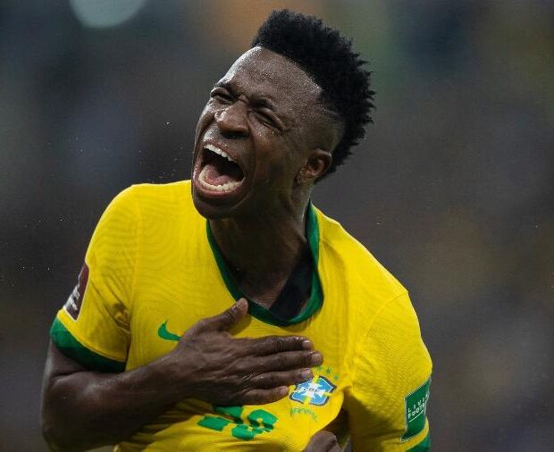 vini jr durante brasil x chile pelas eliminatorias 1648172923877 v2 900x506