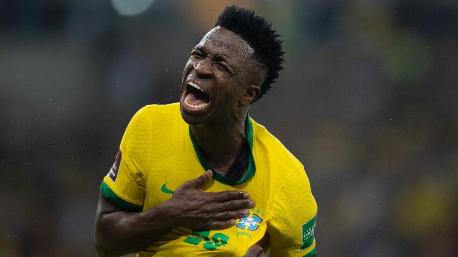 vini jr durante brasil x chile pelas eliminatorias 1648172923877 v2 900x506