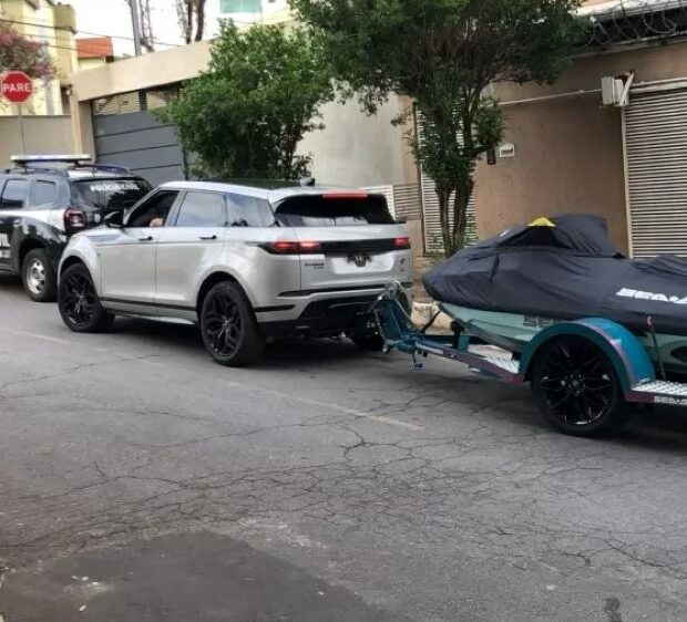 carros apreendidos influenciadora