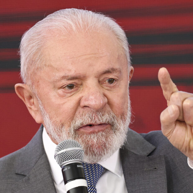 brasília (df), 25/10/2024 o presidente luiz inácio lula da silva participa de cerimônia de assinatura do novo acordo de repactuação da reparação dos danos da tragédia de mariana (mg). foto: marcelo camargo/agência brasil