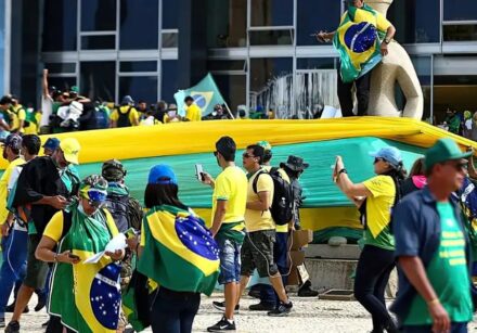 golpistas 8 janeiro
