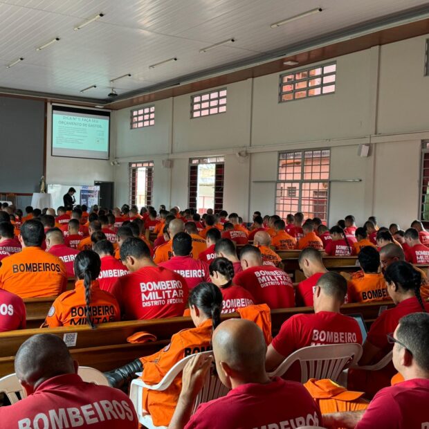 oficiais do corpo de bombeiros recebem curso sobre superendividamento