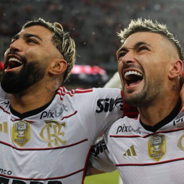 gabigol arrascaeta flamengo scaled aspect ratio 512 320 1