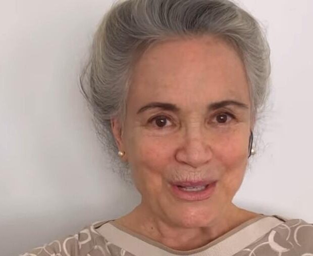 regina duarte se diverte em tirolesa 1720618860090 v2 900x506