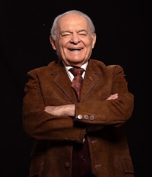 Othon Bastos em 'Não me entrego, não!'. Crédito: Beti Niemeyer