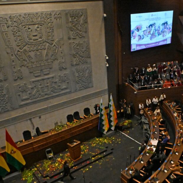 bolivia politics opposition assembly protest