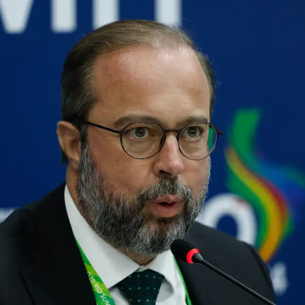 alexandre silveira