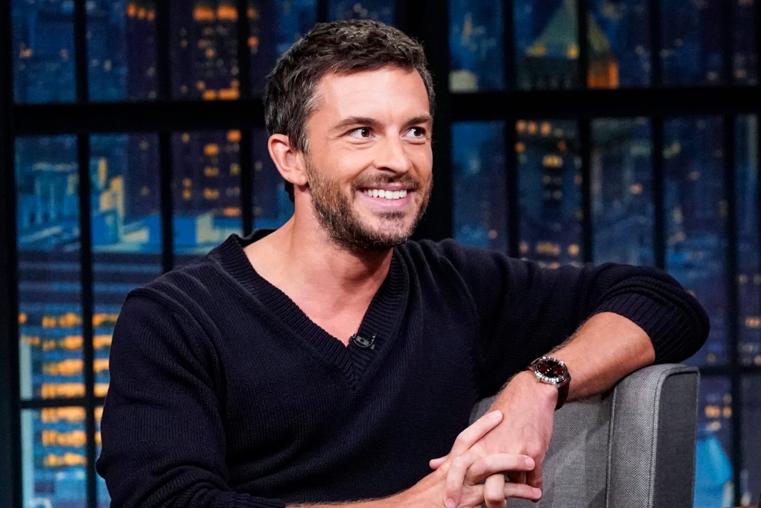 240829 jonathan bailey vl 445p 8c646f