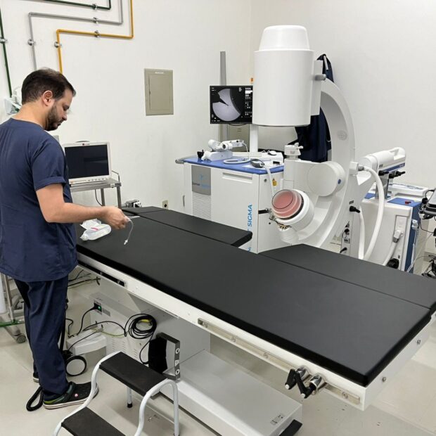 hospital de base inaugura aparelho para tratamento de cálculos renais
