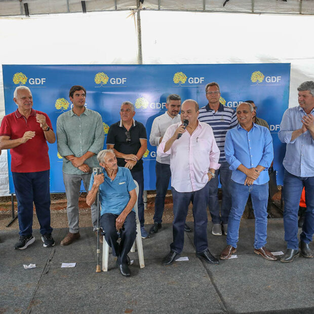 dentro foto renato alves