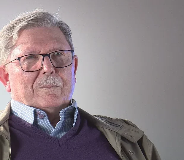 013de567 905b 4c60 93fa 6e5140c2bdf3