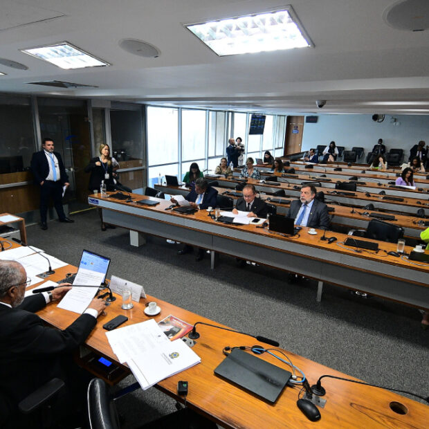 comissão de direitos humanos e legislação participativa (cdh) realiza reunião com 12 itens. (1)