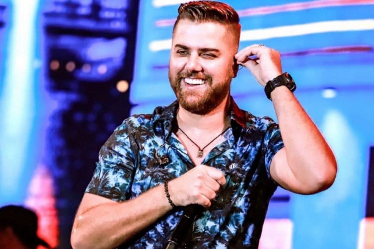O cantor sertanejo se mostrou um homem de garra e coragem ao decidir compartilhar essa parte de sua vida pessoal com os seus fãs.