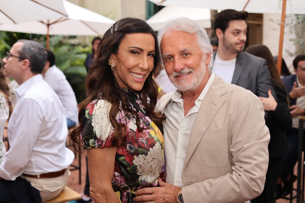 ota #769vio mesquita e a namorada ana ruas