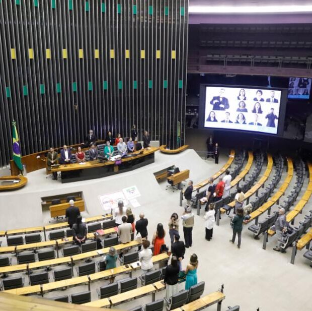 homenagem ao dia mundial de luta contra a aids.2