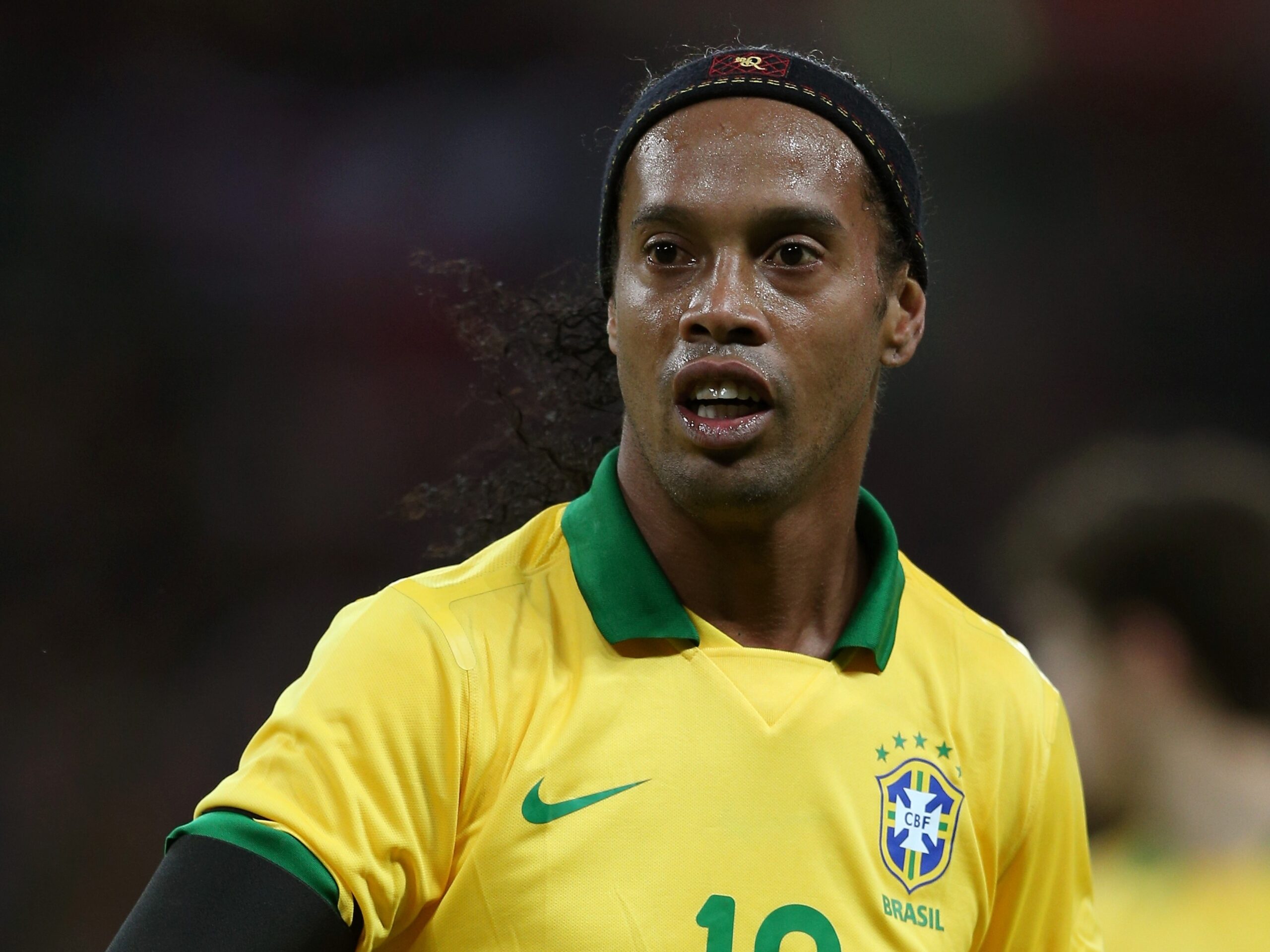 ronaldinho gaucho em jogo da selecao brasileira em 2013 1613746137375 v2 4x3