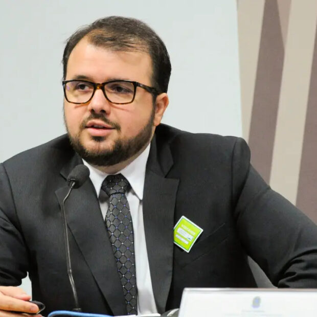 regis alexandre dudena