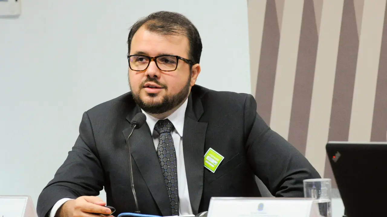 regis alexandre dudena