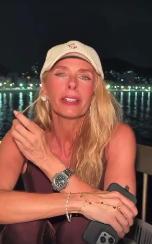 A série gerou polêmica após tentar “apagar” o romance entre o piloto e a apresentadora,