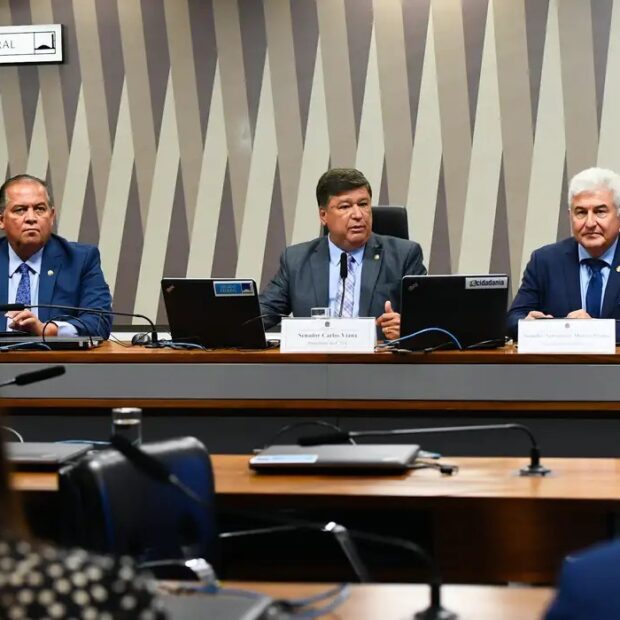 big tech é excluída do rol de inteligência artificial de alto risco