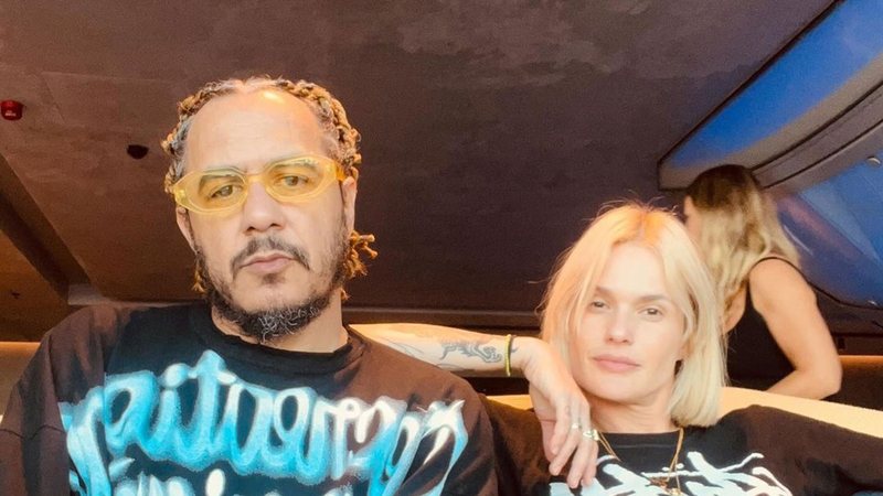 O rapper emocionou os fãs ao compartilhar fotos da amada e exaltar o amor que sente pela companheira e mãe de sua caçula, Maria Isabel.