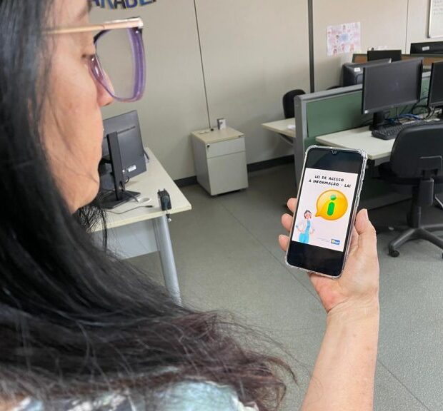 cartilha permite que a populacao acompanhe e fiscalize as acoes de gestores publicos. foto cgdf
