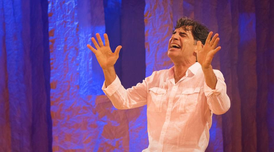 Paulo Betti em Autobiografia Autorizada. Foto de Mauro Khouri