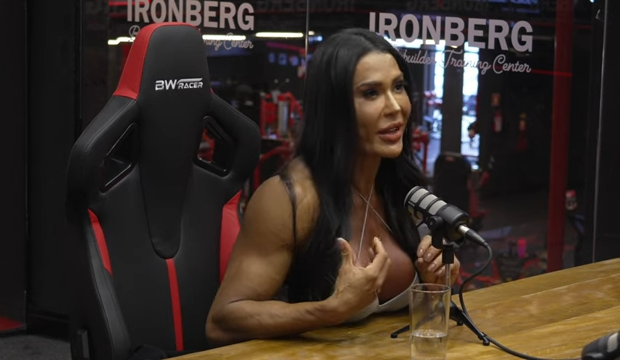 Gracyanne também relembra momentos de superação, emocionando a todos com seu relato de dificuldade e resiliência.