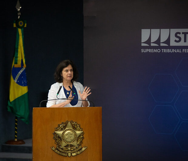 nísia trindade