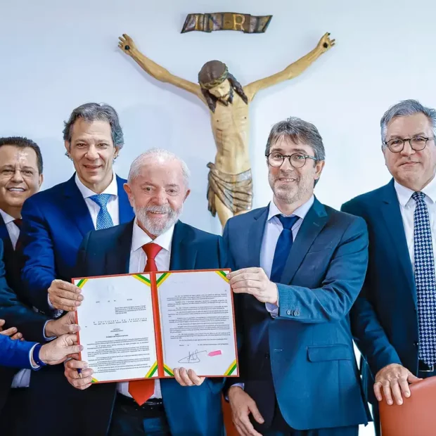 54194292268 30404e875b o