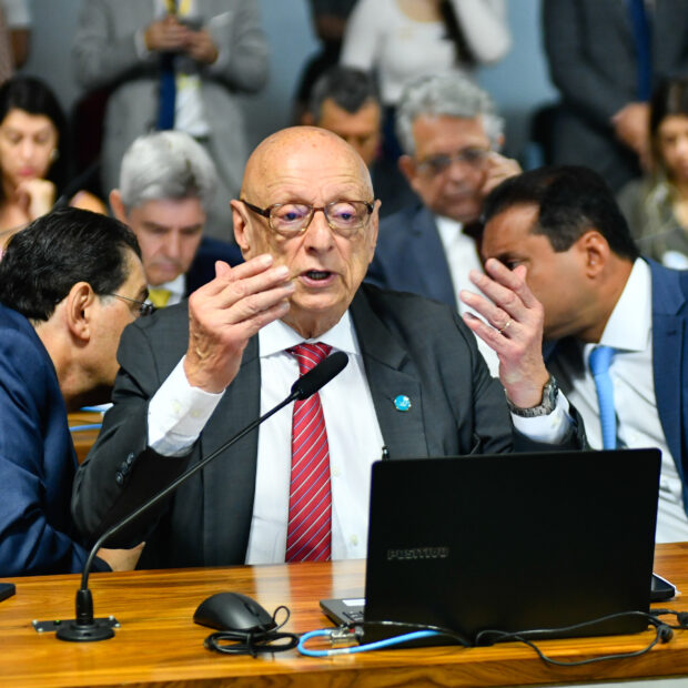 ci comissão de serviços de infraestrutura