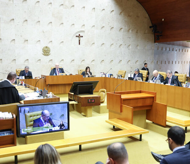 54200642810 42564e1774 c