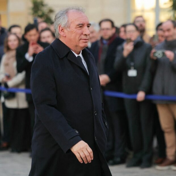 france politics government handover