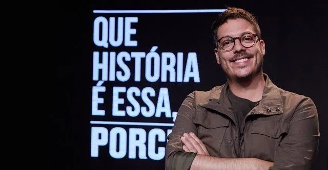O apresentador comemora o sucesso do programa e fala sobre sua postura em relação a polêmicas e a influência das redes sociais.