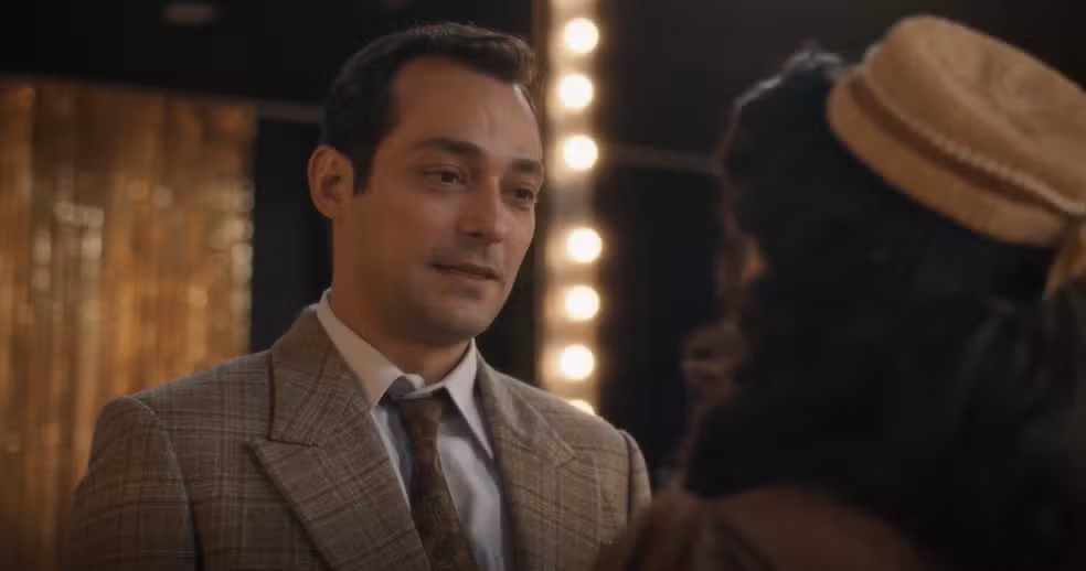 Jacira se sente atraída pela nova estrela da cozinha, enquanto Anita conquista Alfredo e agita os próximos capítulos da novela das seis.