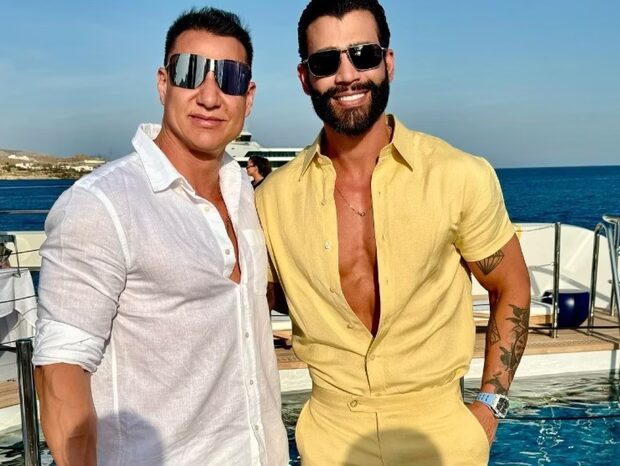 O policial civil com mais de 100 mil seguidores no Instagram é acusado de envolvimento com o PCC e entra na lista dos mais procurados pela Polícia Federal em operação que revela sua vida dupla de luxo e mistério.