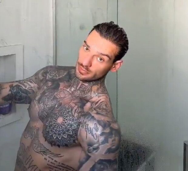 Cantor se manifesta com bom humor sobre vazamento, mas admite consequências profissionais e pessoais.