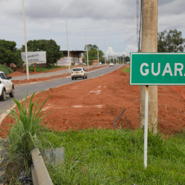 liberação de faixa nas obras da via entre guará e núcleo bandeirante melhora trafegabilidade na região