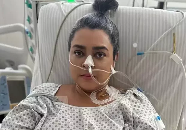 A cantora, que enfrenta batalha contra o câncer, inspira amigos com sua resiliência.