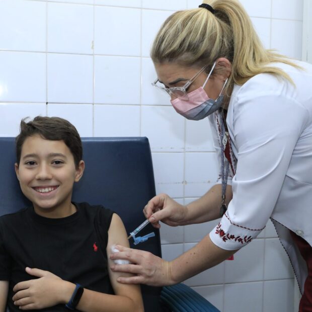 mais de 2 milhoes de doses de vacinas foram aplicadas em pessoas de todas as faixas etarias em 2024 no df. foto jhonatan cantarelle agencia saude df 1920x1280